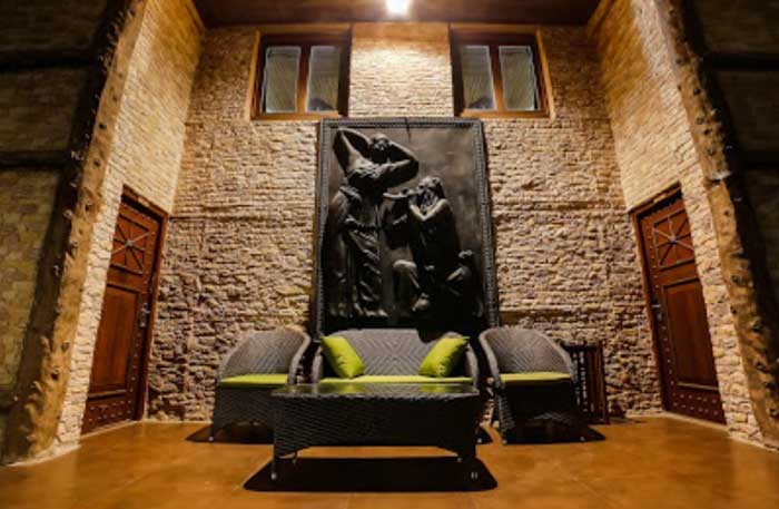 Summit Hotel